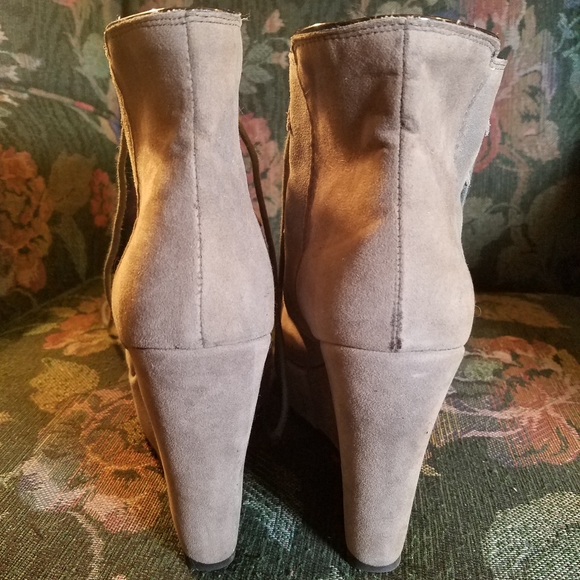 Very Volatile Platform Booties - Picture 5 of 8